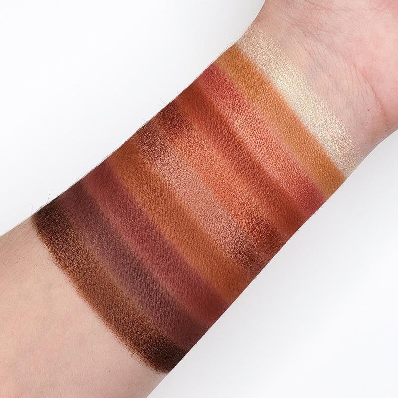Crown 10 Colour Fuego Eyeshadow Palette - Image 3
