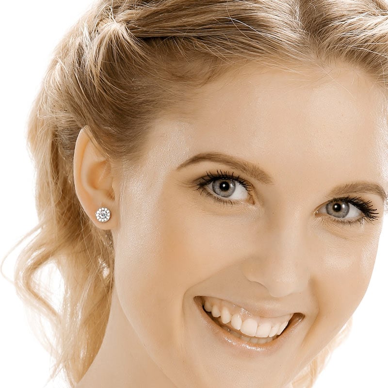 Blomdahl Silver Titanium Earrings – Brilliance Halo Crystal - Image 2