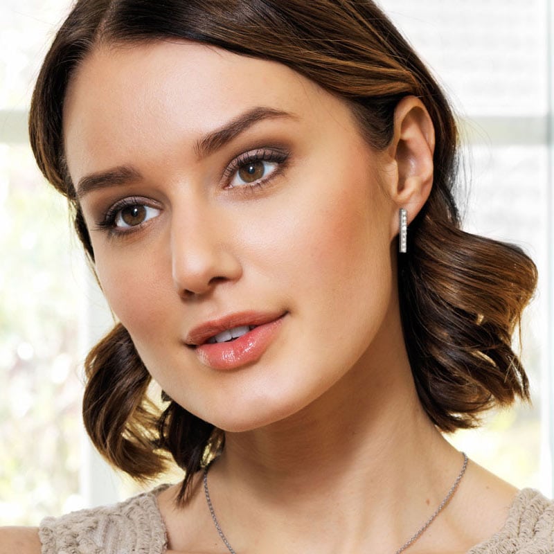 Blomdahl Natural Titanium Earrings – Brilliance Straight Crystal - Image 4