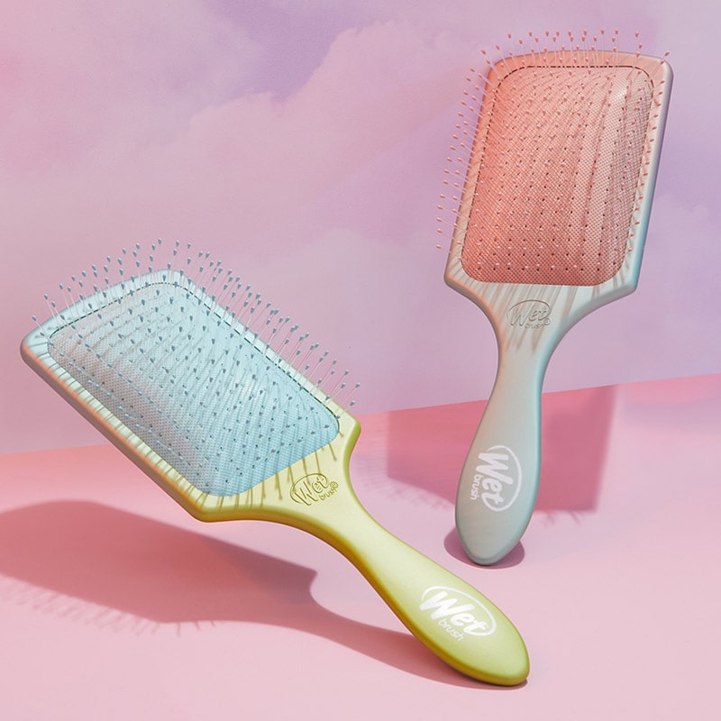 WetBrush Original Paddle Detangler Feel Good Ombre - Image 2
